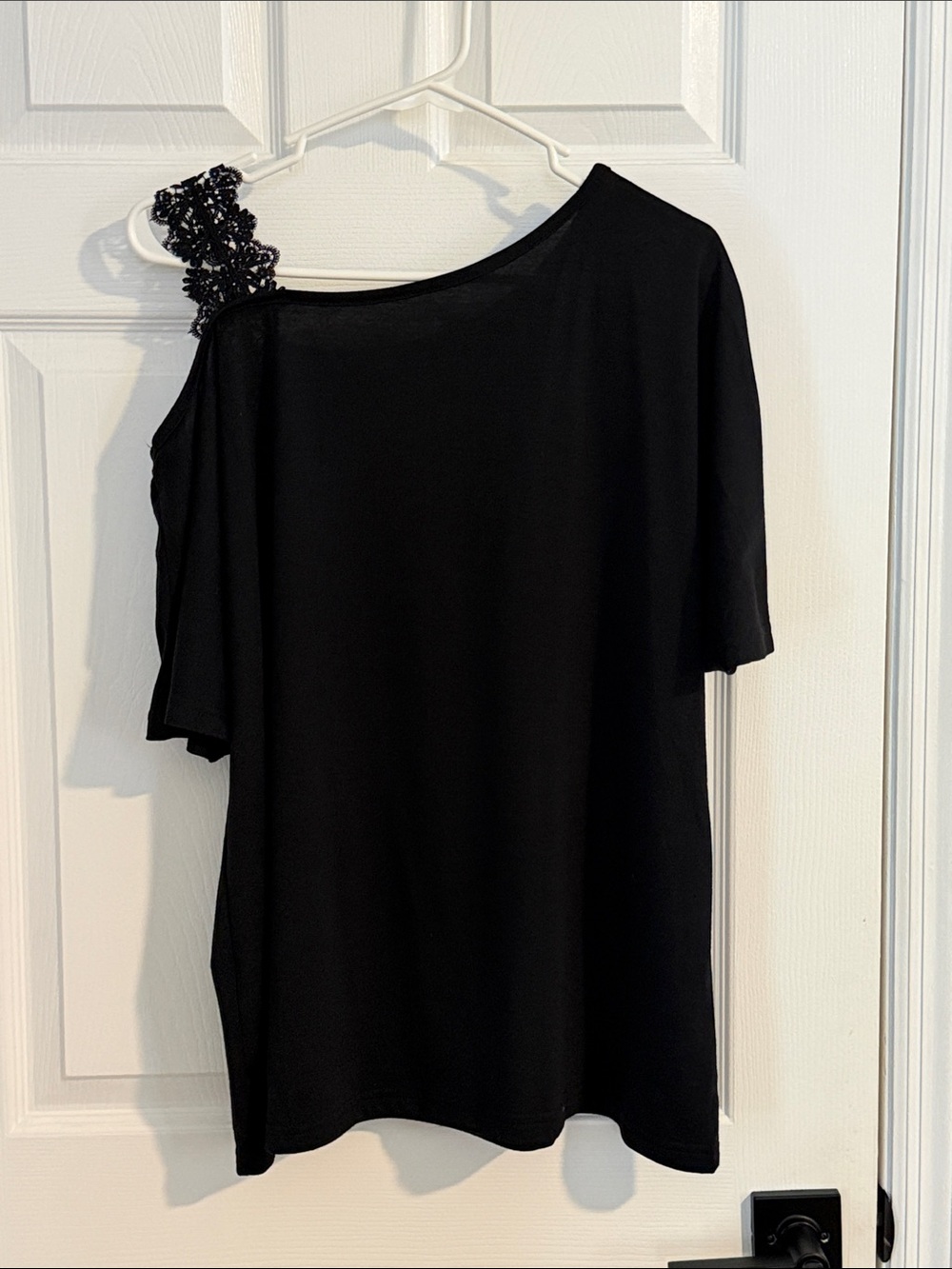 SHEIN Black Curve OXL One-Shoulder Top
